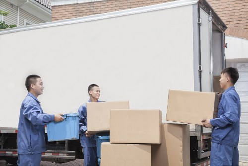 Secure packing of office equipment for a Coombe relocation